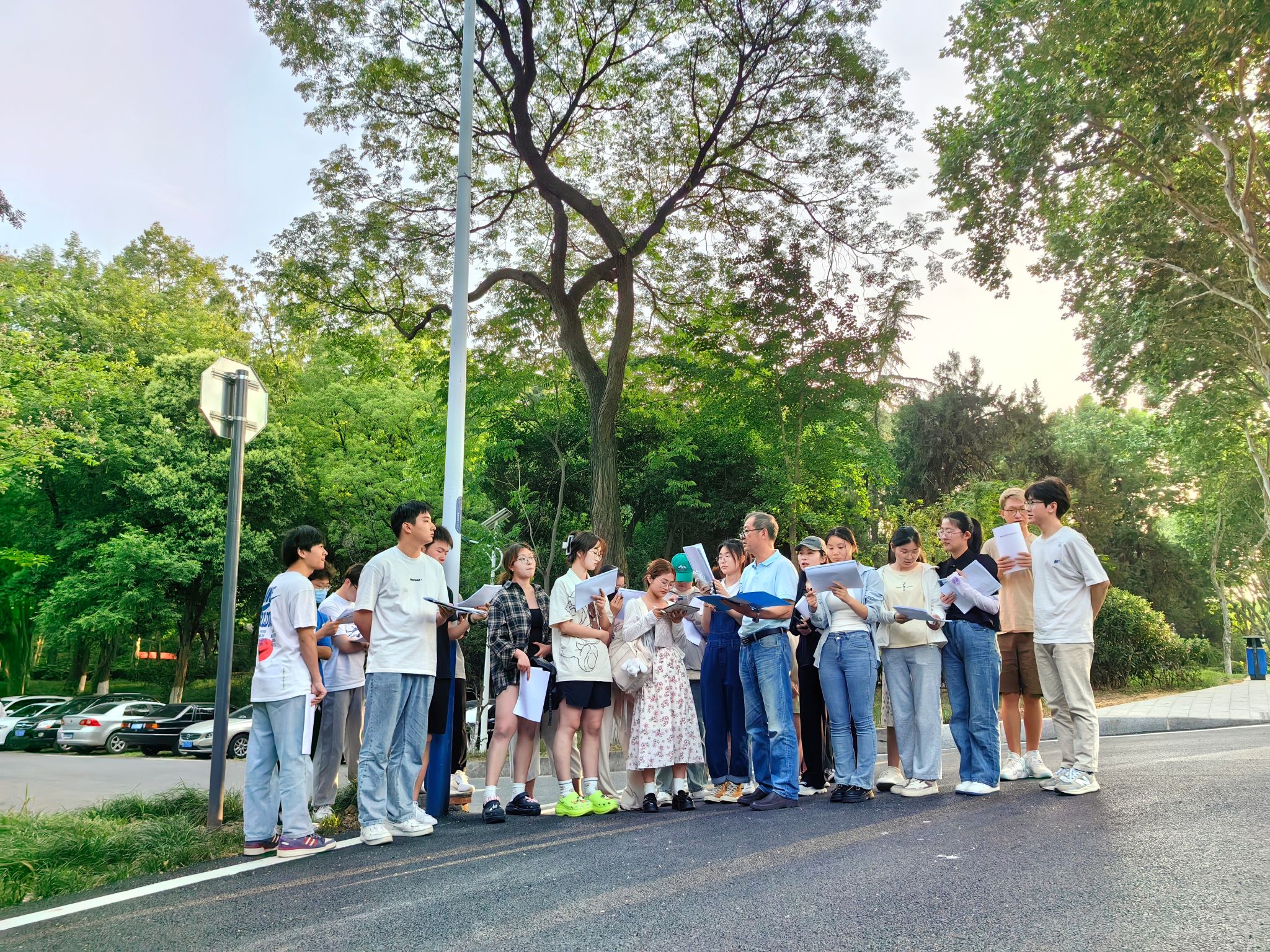 学院学生课程校园实践